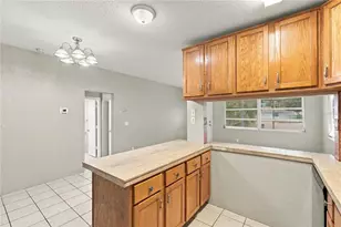 10722 53rd Ave N, Saint Petersburg, FL 33708 - Photo 13