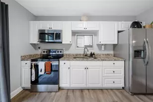 1520 Norfolk St N, Saint Petersburg, FL 33710 - Photo 13