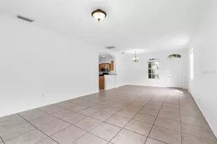 10313 Avelar Ridge Dr, Riverview, FL 33578 - Photo 7