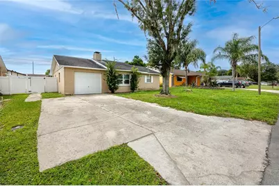 4624 Wisteria Drive, Zephyrhills, FL 33542 - Photo 43
