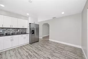 4624 Wisteria Dr, Zephyrhills, FL 33542 - Photo 9