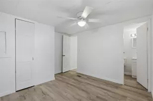 10004 Hamp Dr, Dade City, FL 33525 - Photo 13