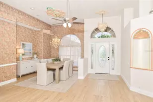 117 Grand Oak Cir, Venice, FL 34292 - Photo 3