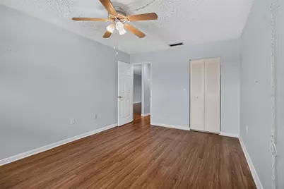 5750 80th Street N #D307, Saint Petersburg, FL 33709 - Photo 11