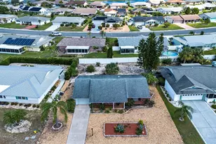 1507 N Lake Dr, Sun City Center, FL 33573 - Photo 5