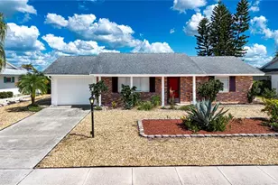 1507 N Lake Dr, Sun City Center, FL 33573 - Photo 1