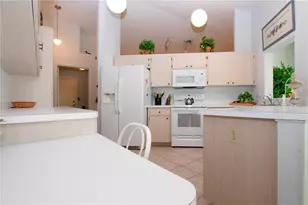 2035 Prestancia Ln, Sun City Center, FL 33573 - Photo 23