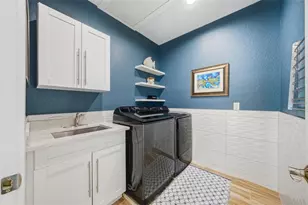 4835 W Bay Villa Ave, Tampa, FL 33611 - Photo 49