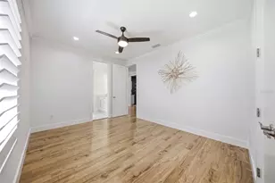 4835 W Bay Villa Ave, Tampa, FL 33611 - Photo 31
