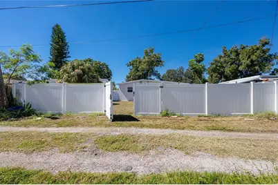 1714 55th Street S, Gulfport, FL 33707 - Photo 33