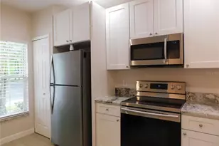 8660 Hunters Key Cir, Tampa, FL 33647 - Photo 3