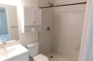 8660 Hunters Key Cir, Tampa, FL 33647 - Photo 17
