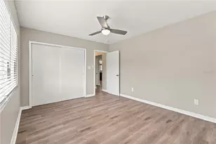 10719 Cherokee Dr, Saint Petersburg, FL 33708 - Photo 29
