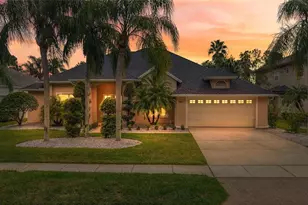 18823 Wimbledon Cir, Lutz, FL 33558 - Photo 43