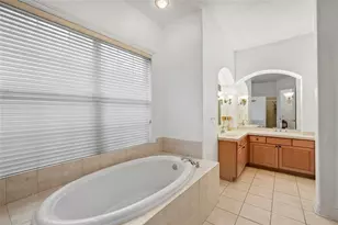 18823 Wimbledon Cir, Lutz, FL 33558 - Photo 27