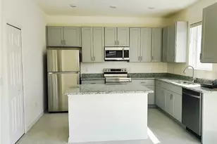 34146 Cinder Wy, Wesley Chapel, FL 33545 - Photo 3