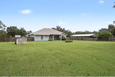 6207 Storck Acres Lane, Plant City, FL 33565 - Photo 13
