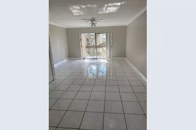 7510 Needle Leaf Place #57, Tampa, FL 33617 - Photo 3