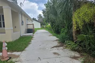 704 E Orchid Ave, Tampa, FL 33612 - Photo 5