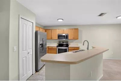 2605 Oleander Lakes Drive, Brandon, FL 33511 - Photo 7