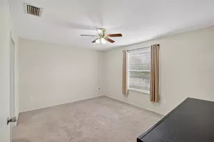 2605 Oleander Lakes Dr, Brandon, FL 33511 - Photo 29