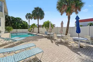 10399 Paradise Blvd, Treasure Island, FL 33706 - Photo 21