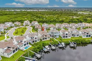 1074 Seagrape Dr, Ruskin, FL 33570 - Photo 9