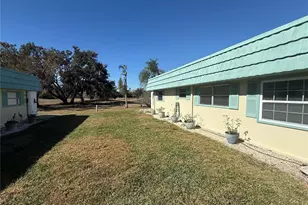101 Cambridge Trail, Sun City Center, FL 33573 - Photo 5