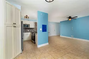 3315 58th Ave S, Saint Petersburg, FL 33712 - Photo 9