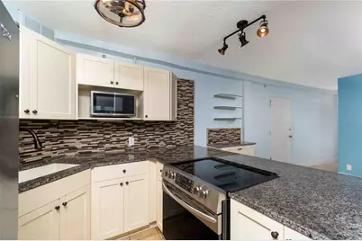 3315 58th Avenue S #520, Saint Petersburg, FL 33712 - Photo 3