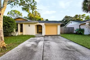 3030 Cypress Green Dr, Palm Harbor, FL 34684 - Photo 1