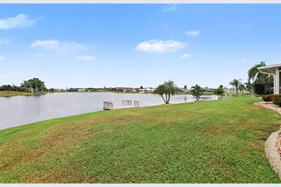 403 S Pebble Beach Boulevard, Sun City Center, FL 33573 - Photo 23