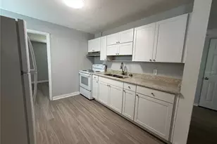 2935 Dr Martin Luther King Jr Street S, Saint Petersburg, FL 33705 - Photo 5