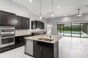 821 Floresta St, Brandon, FL 33511 - Photo 27