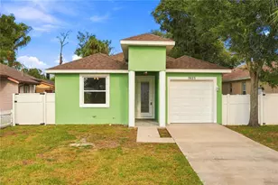 5625 35th Way N, Saint Petersburg, FL 33714 - Photo 1