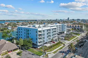 415 Island Way, Clearwater, FL 33767 - Photo 47