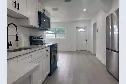 2148 Catalina Drive N, Clearwater, FL 33763 - Photo 3