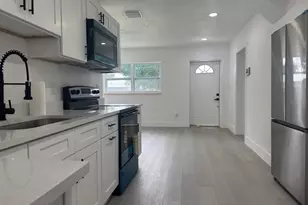 2148 Catalina Dr N, Clearwater, FL 33763 - Photo 3