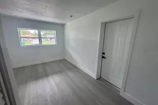 2148 Catalina Dr N, Clearwater, FL 33763 - Photo 13