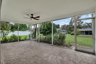 2661 Pebble Beach Dr, Clearwater, FL 33761 - Photo 17