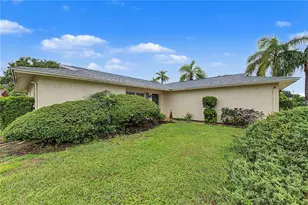 8210 Lora Del Rio Dr, Port Richey, FL 34668 - Photo 23