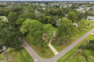 407 7th St SW, Ruskin, FL 33570 - Photo 43
