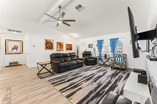 8133 Wysocki Ct, Spring Hill, FL 34606 - Photo 3