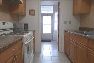 5900 21st St N, Saint Petersburg, FL 33714 - Photo 9