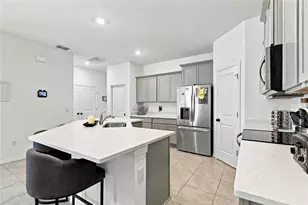 8514 Bold Cypress Ln, Wesley Chapel, FL 33545 - Photo 13
