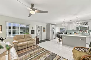 202 Gloucester Blvd, Sun City Center, FL 33573 - Photo 15