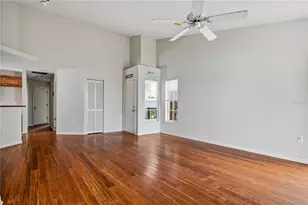 4205 St Clair Dr, Sarasota, FL 34243 - Photo 9