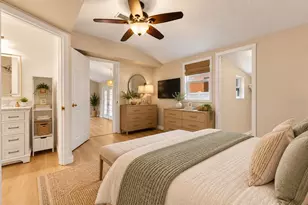 123 N Safford Ave, Tarpon Springs, FL 34689 - Photo 9