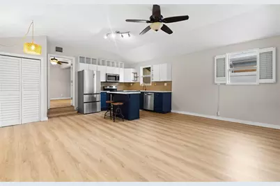 123 N Safford Avenue, Tarpon Springs, FL 34689 - Photo 5