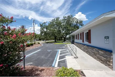 3039 49th Street N, Saint Petersburg, FL 33710 - Photo 3